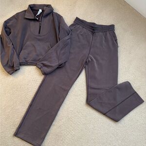 Lululemon Women’s softstreme half zip with matching pant, size 6, Espresso